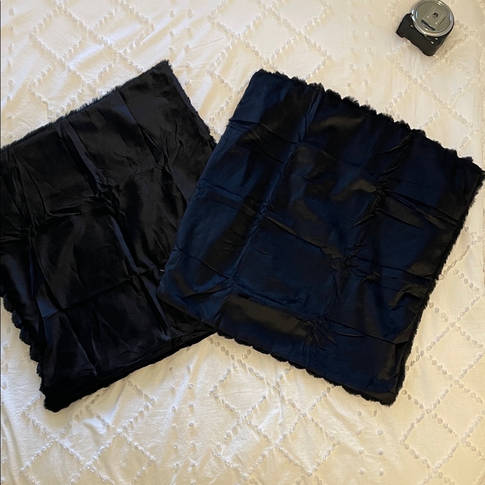 Black Faux Fur Throw Pillows new set of 2 - Picture 2 of 6